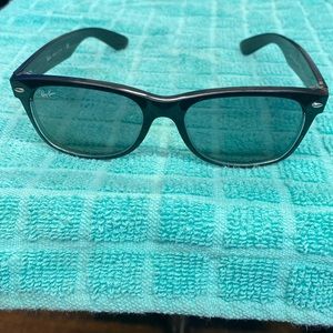Ray-Ban WayFarer Sunglasses